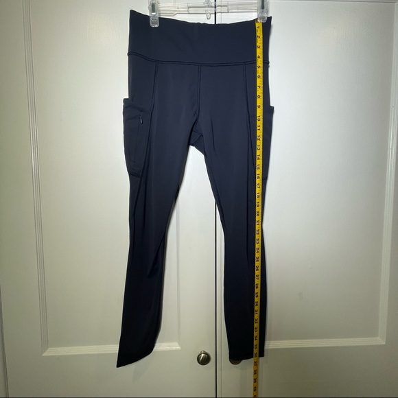 Athleta Navy legging with pockets - Picture 6 of 16